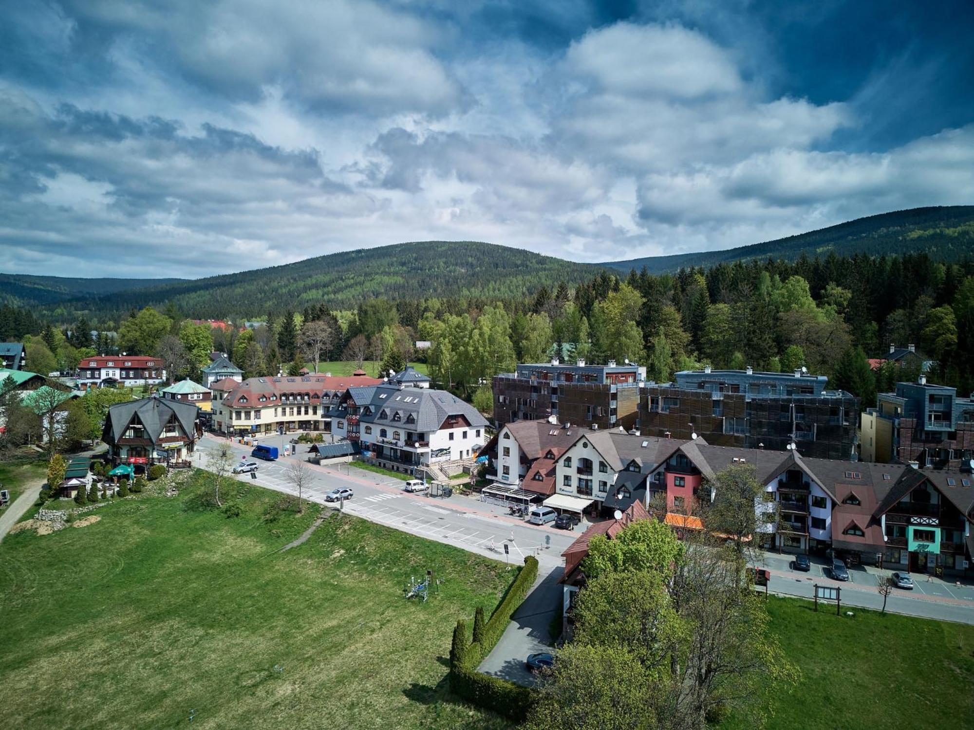 Apartment Harrachov 497-1 By Interhome Buitenkant foto